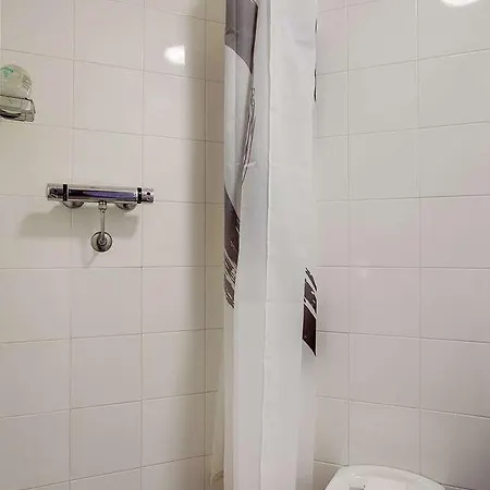Hotel Griffith Halls Of